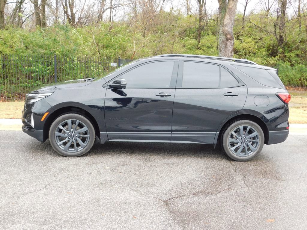 2023 Chevrolet Equinox RS photo 2