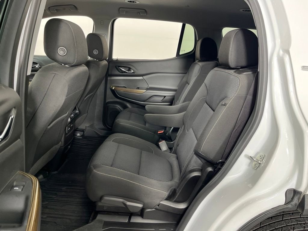 2022 GMC Acadia SLE - Photo 26