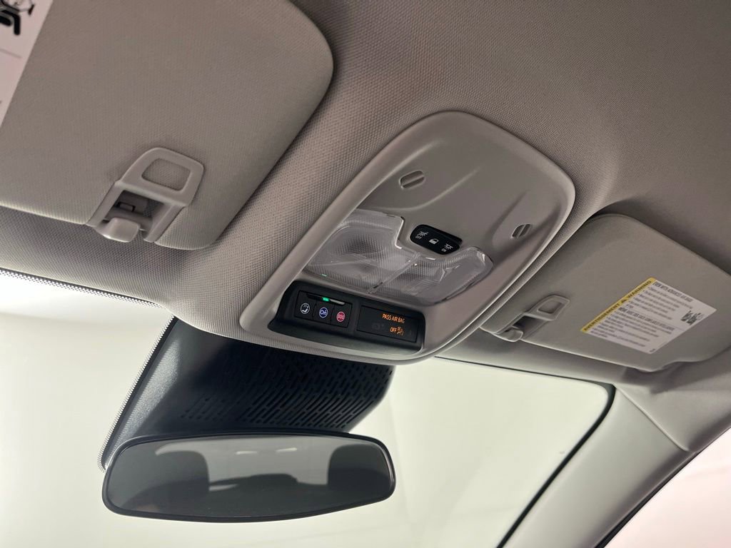 2027 Chevrolet Bolt LT - Photo 27