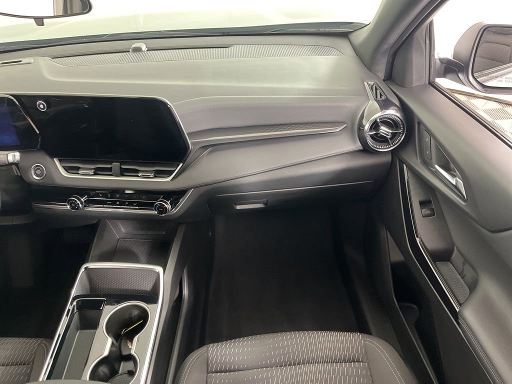 2025 Chevrolet Equinox LT - Photo 16