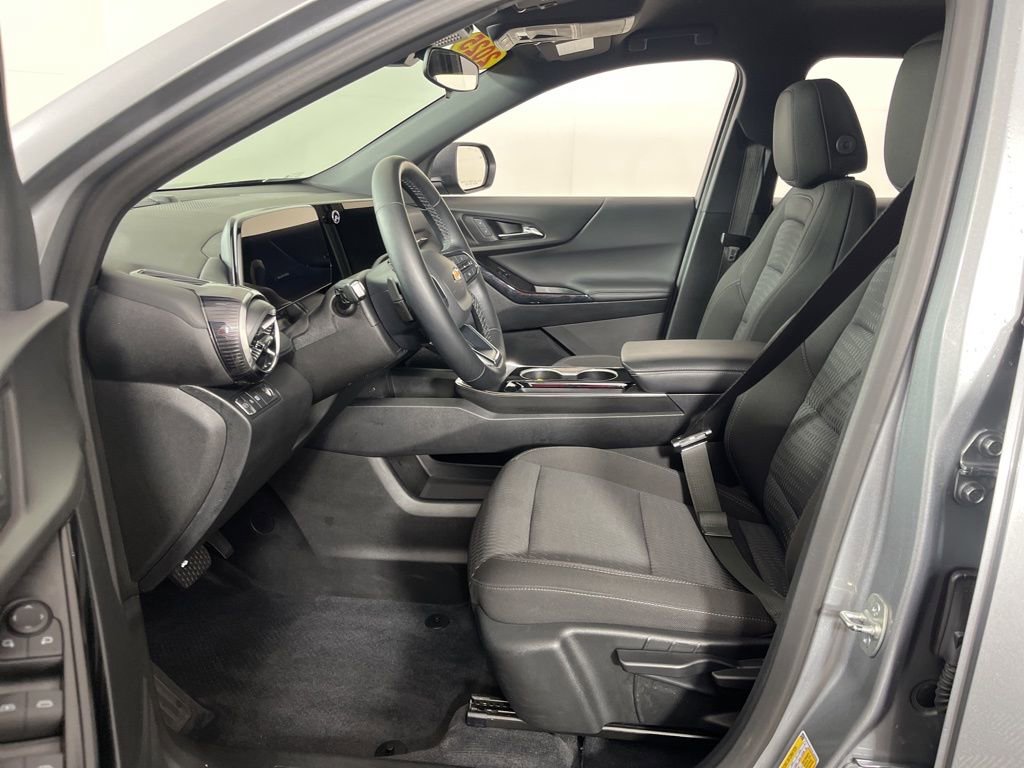 2025 Chevrolet Equinox LT - Photo 19