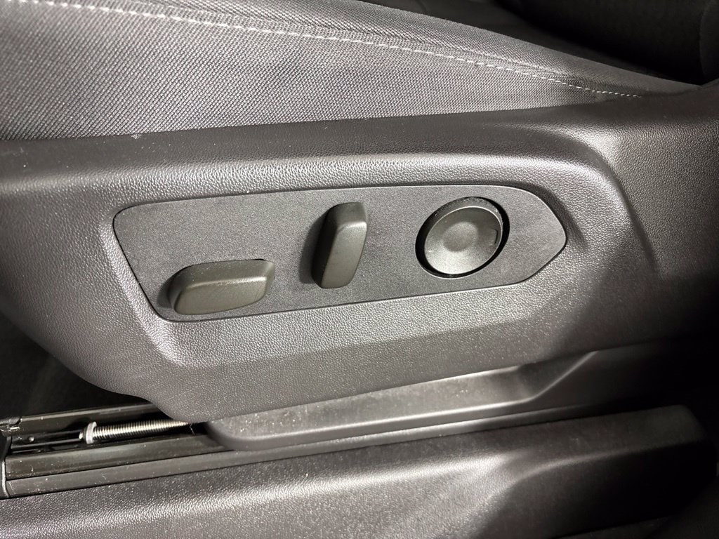 2024 Chevrolet Silverado 1500 LT - Photo 29