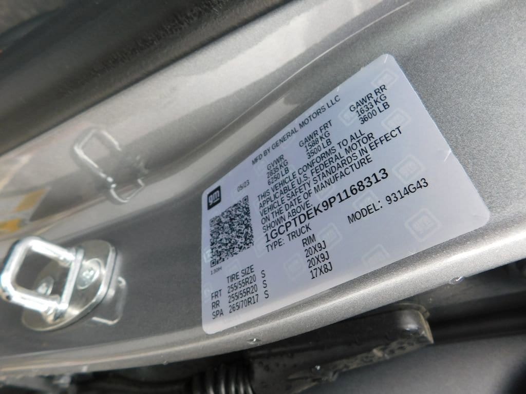 2023 Chevrolet Colorado Z71 - Photo 11
