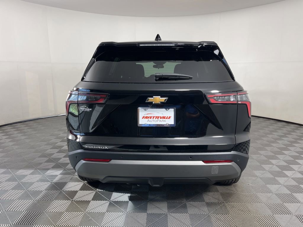 2026 Chevrolet Equinox LT photo 2