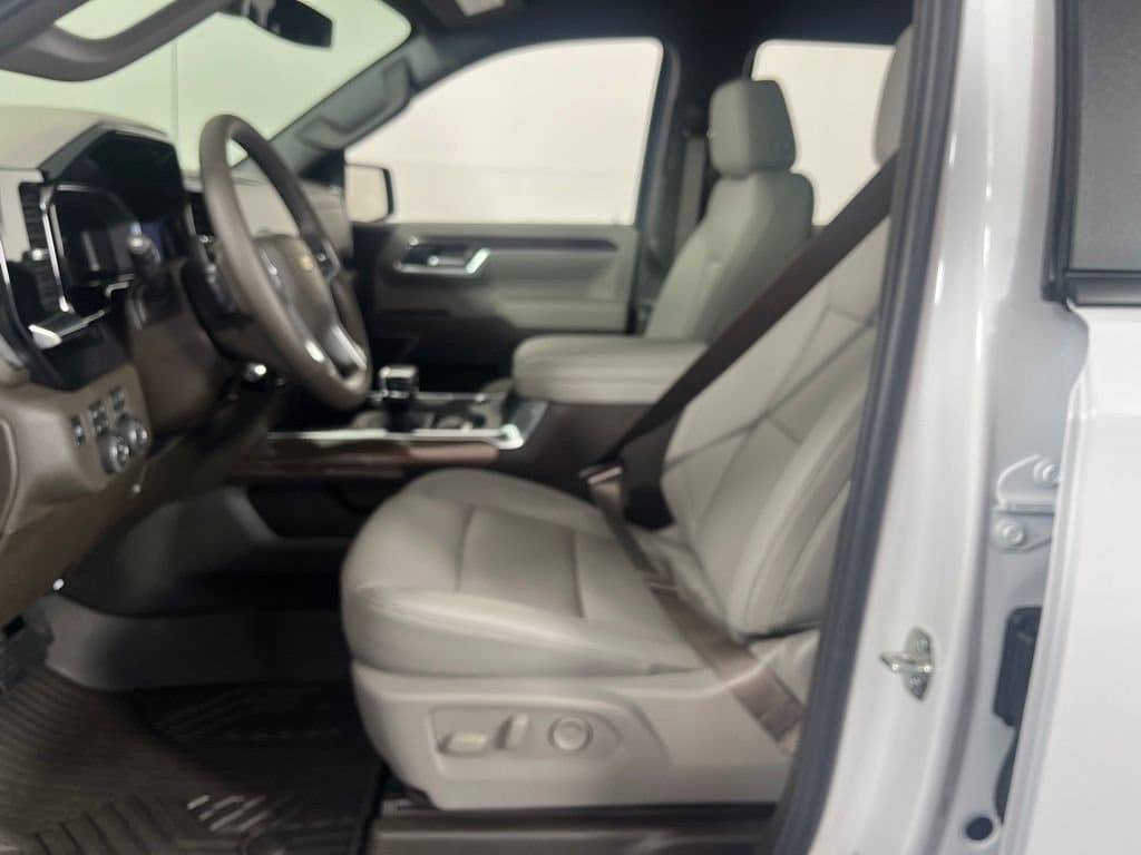 2026 Chevrolet Silverado 1500 LT - Photo 23