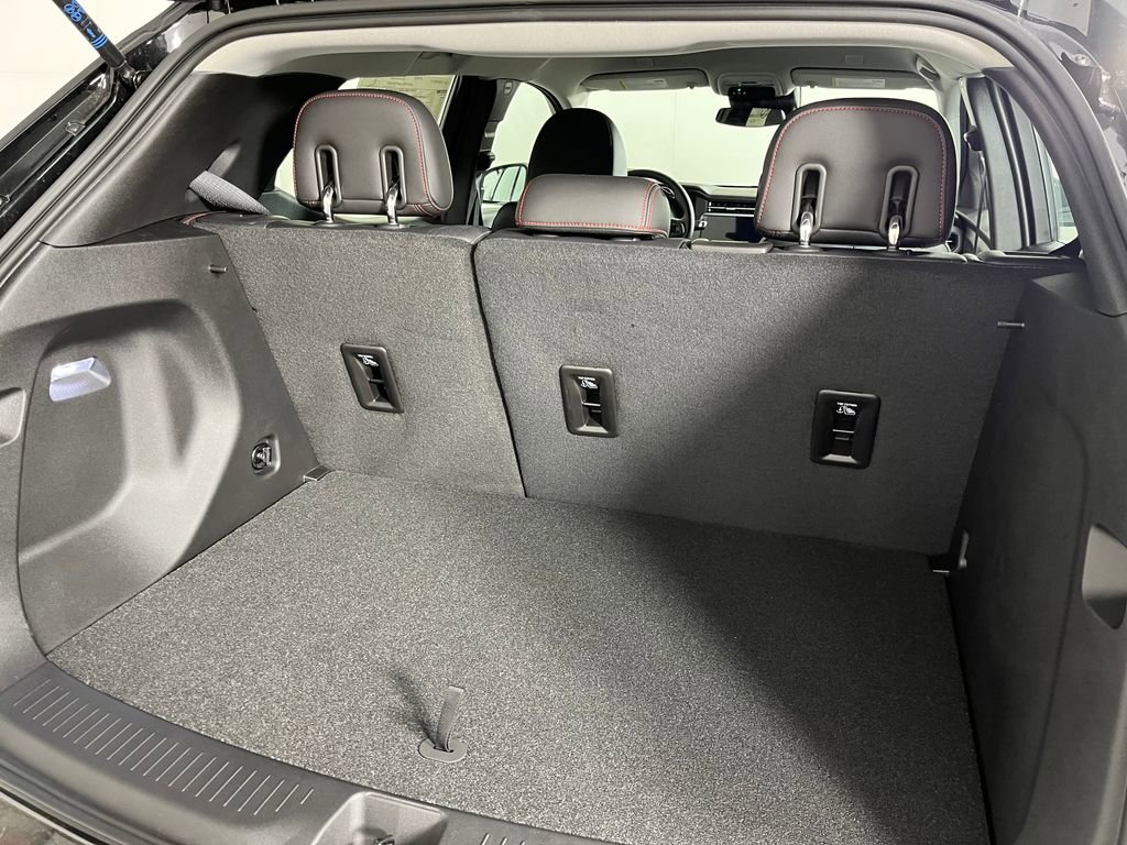 2027 Chevrolet Bolt RS - Photo 15
