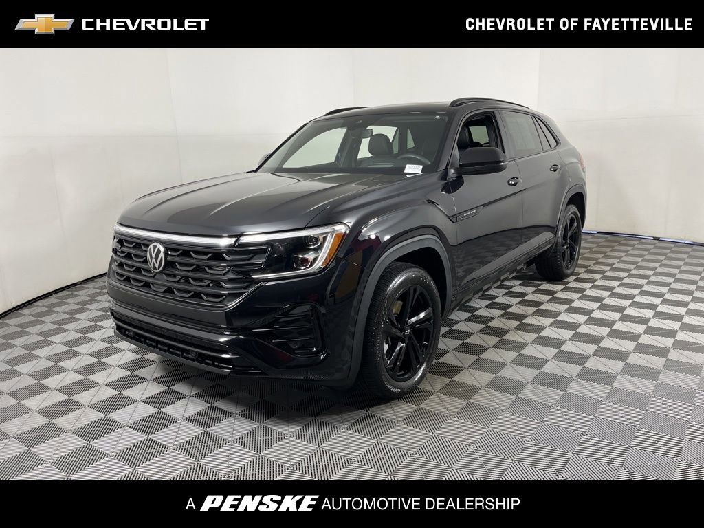 2025 Volkswagen Atlas Cross Sport SEL R-LINE's photo