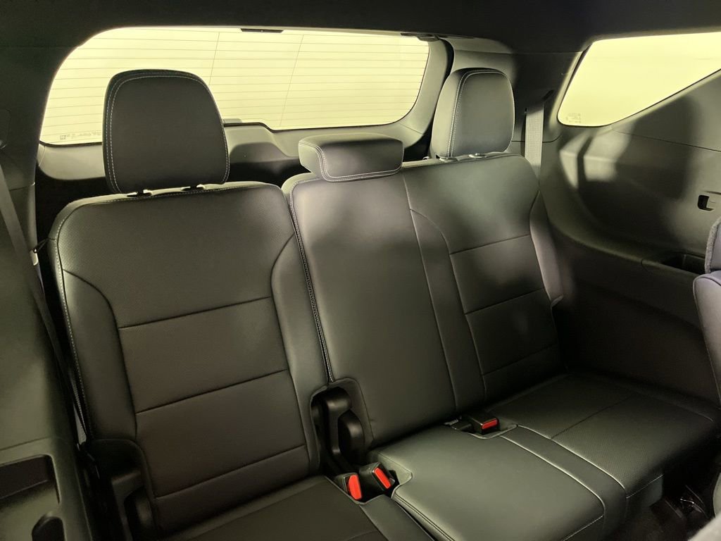 2026 Chevrolet Traverse LT - Photo 14
