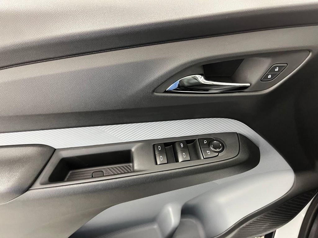 2027 Chevrolet Bolt LT - Photo 25