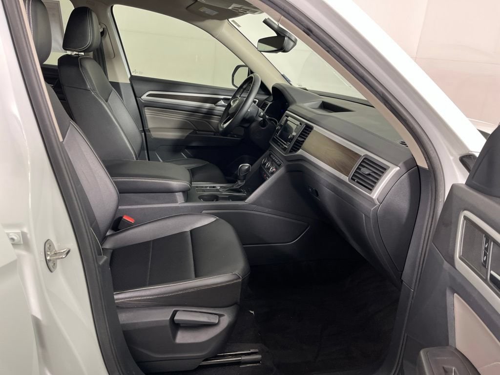 2022 Volkswagen Atlas SE - Photo 8
