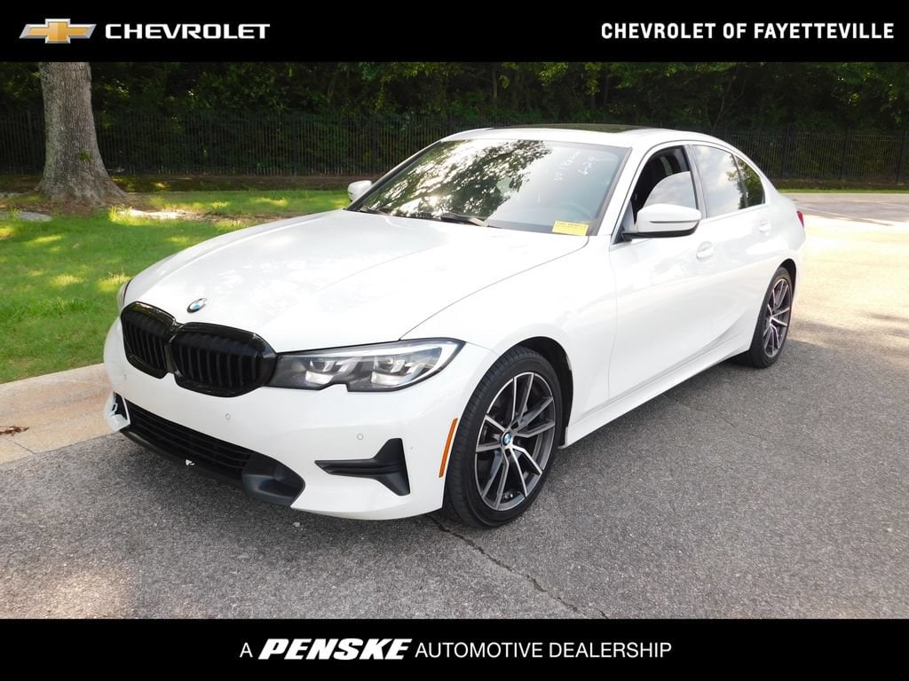 2020 BMW 3 Series 330i Sedan's photo