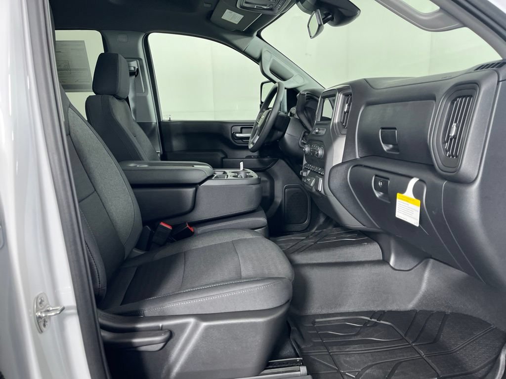 2026 Chevrolet Silverado 2500 HD Custom - Photo 8