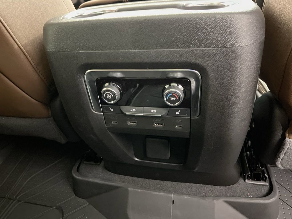 2026 Chevrolet Tahoe High Country - Photo 12