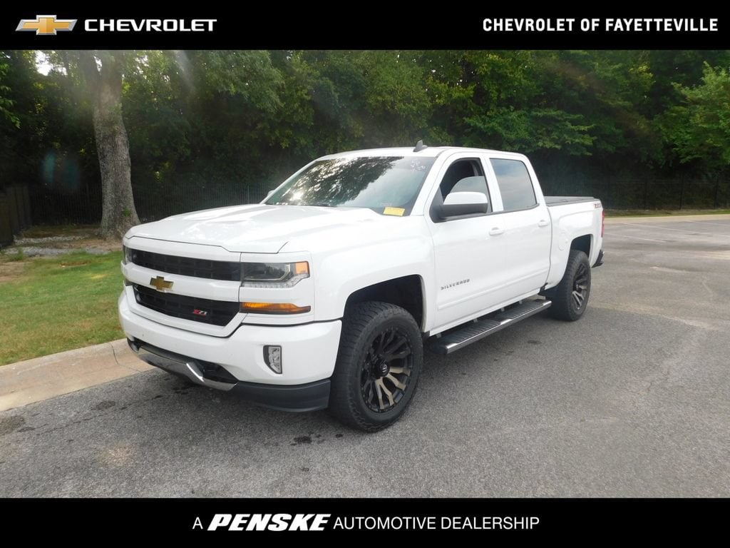 Used 2018 Chevrolet Silverado 1500 LT Truck Crew Cab