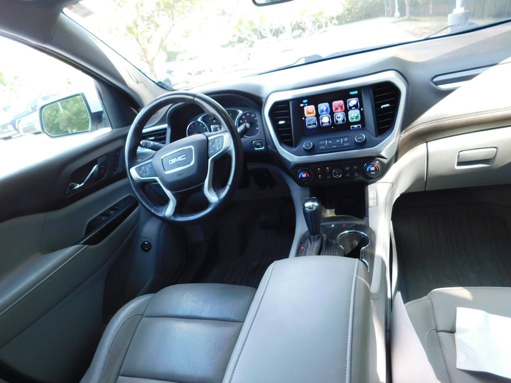Used 2017 GMC Acadia SLT SUV