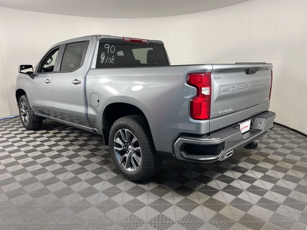 2026 Chevrolet Silverado 1500 RST photo 3