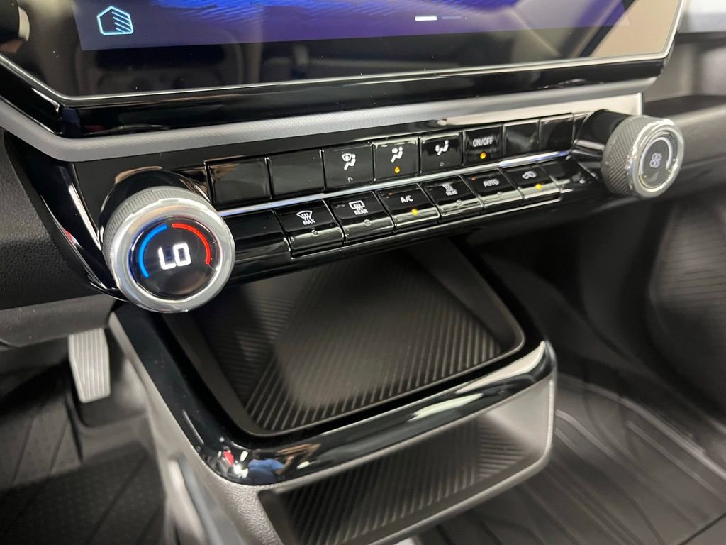 2027 Chevrolet Bolt LT - Photo 30