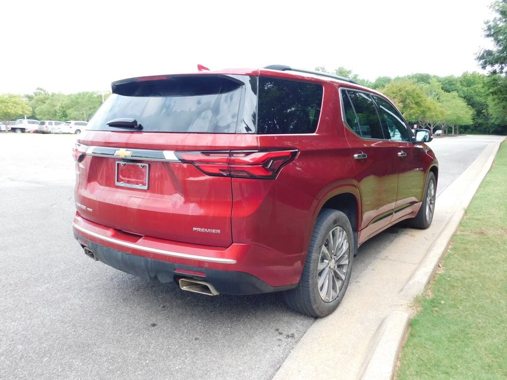 Used 2022 Chevrolet Traverse Premier SUV