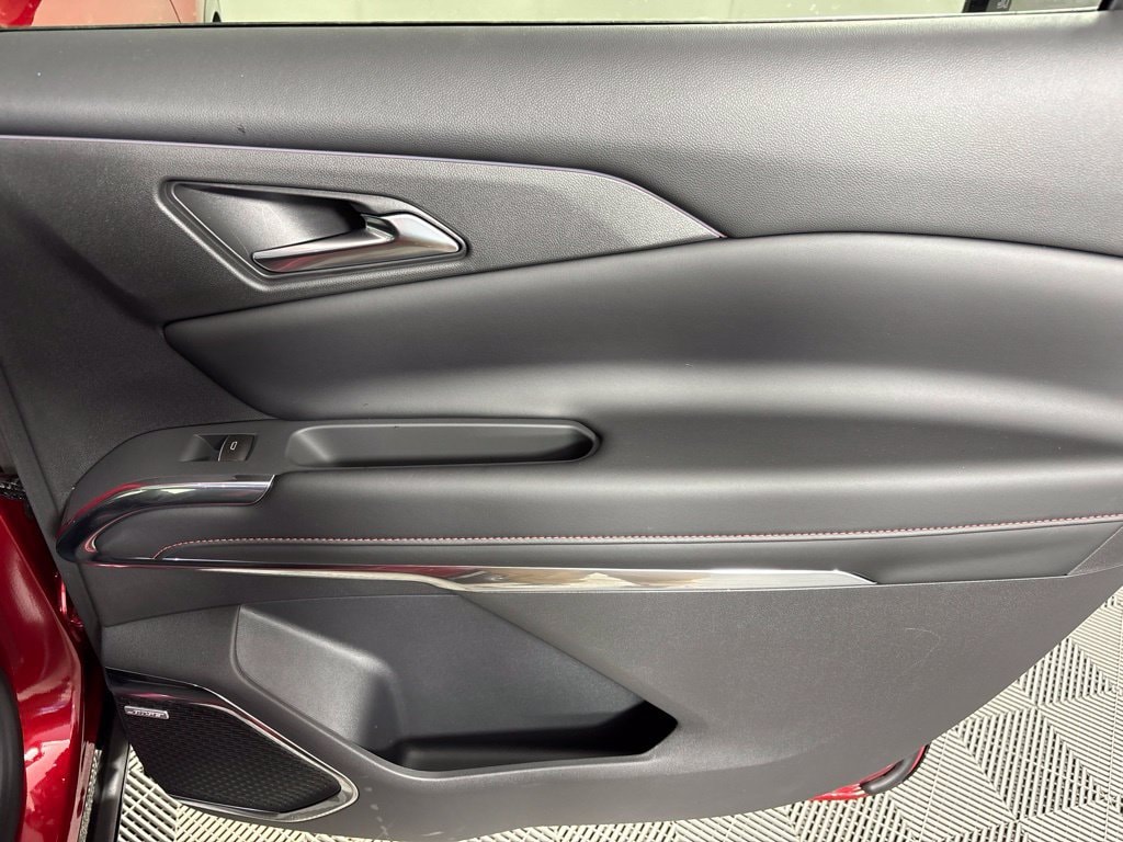 2027 Chevrolet Traverse RS - Photo 22