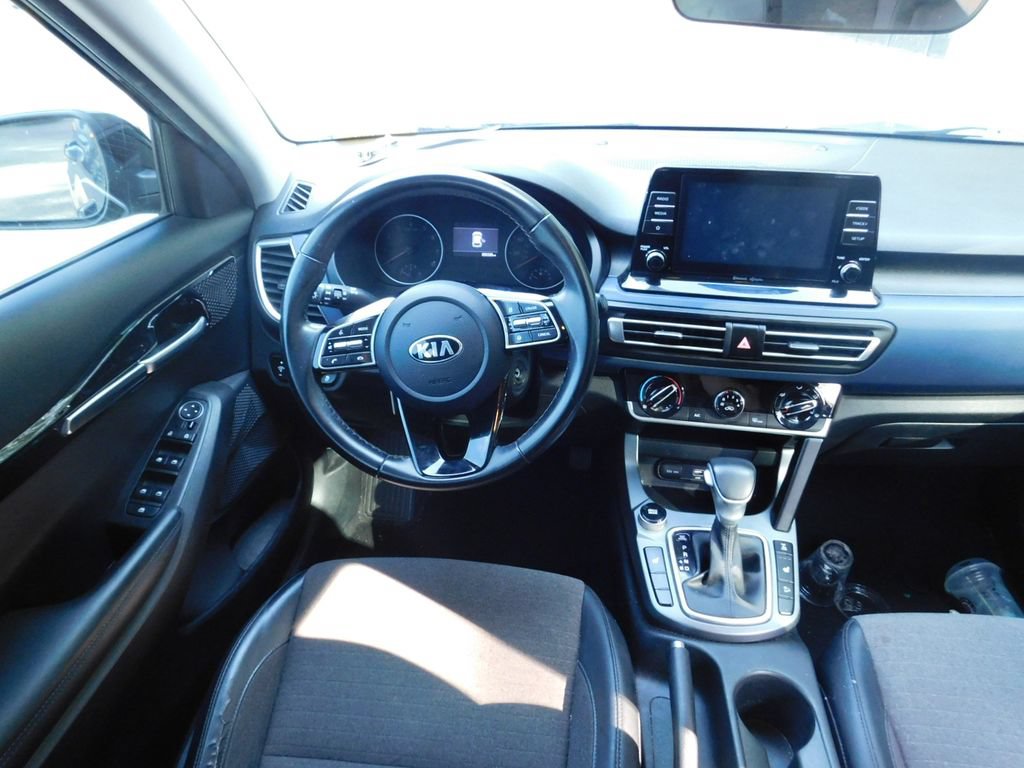 2021 Kia Seltos S - Photo 6