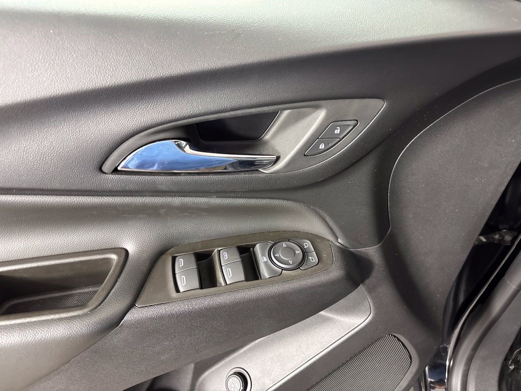2023 Chevrolet Equinox LT - Photo 25