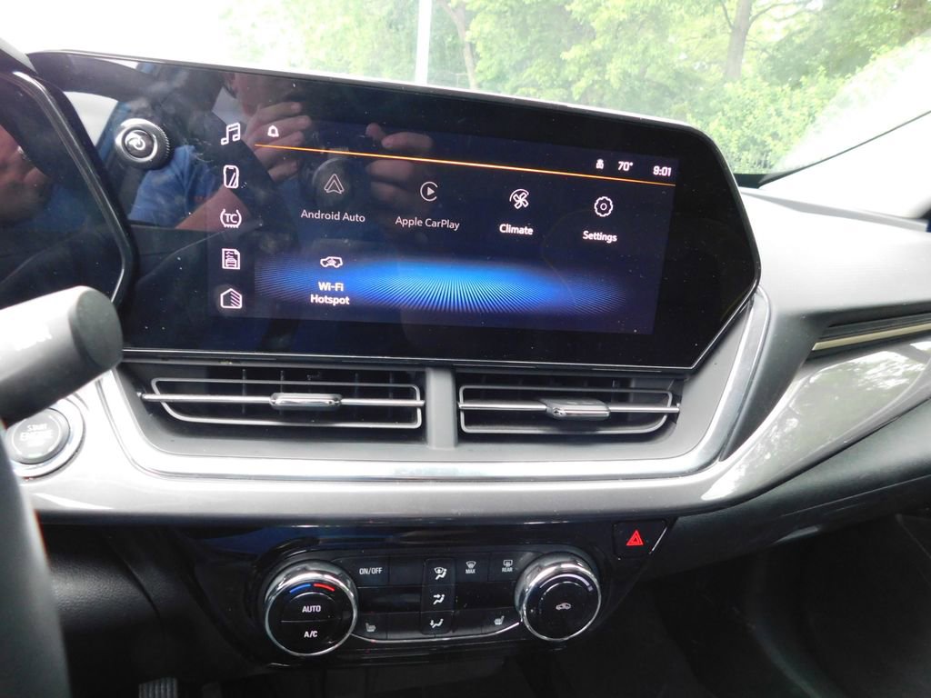 2025 Chevrolet Trax Activ - Photo 9