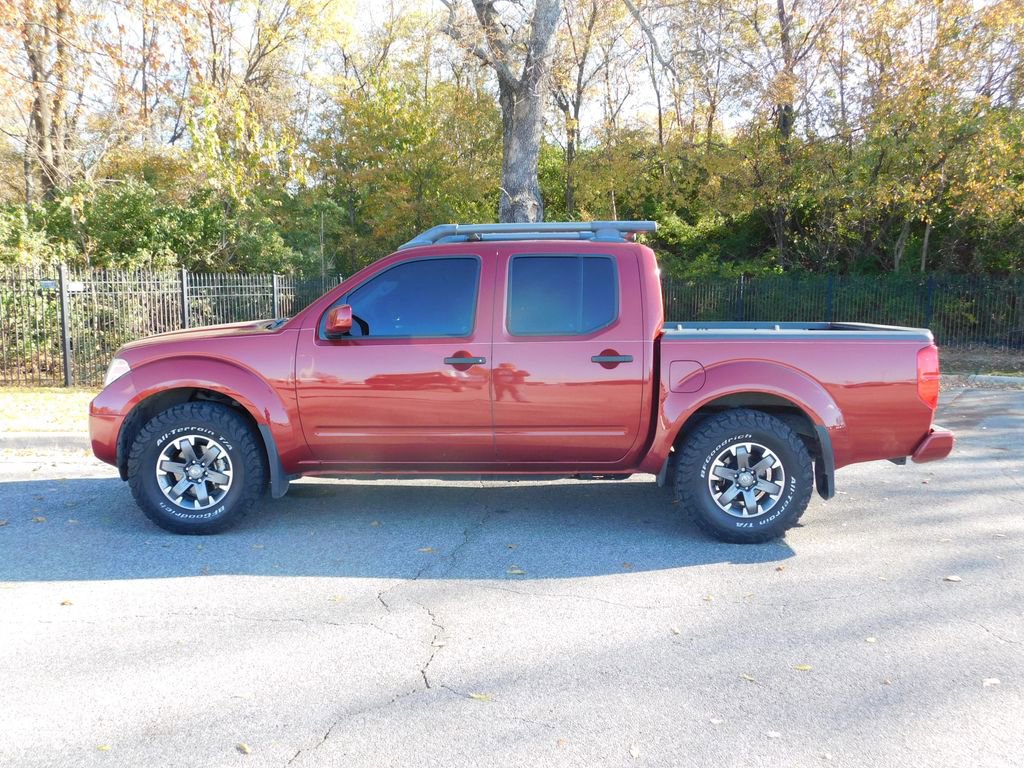 2020 Nissan Frontier PRO-4X photo 2