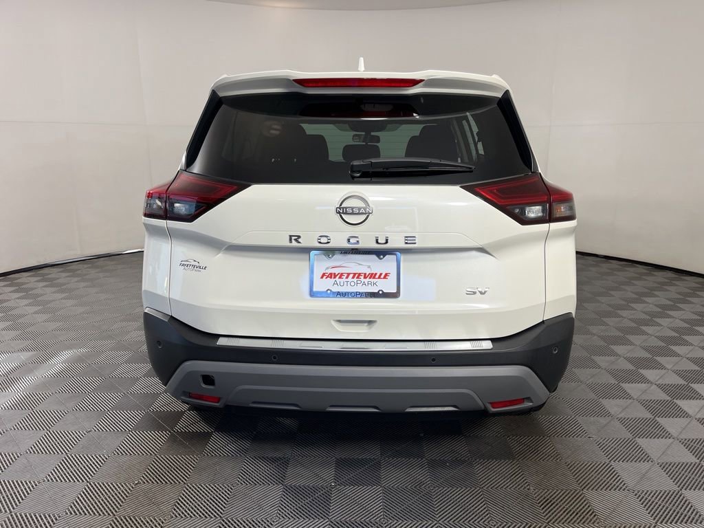 2023 Nissan Rogue SV photo 3