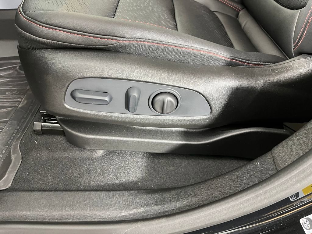 2027 Chevrolet Bolt RS - Photo 20