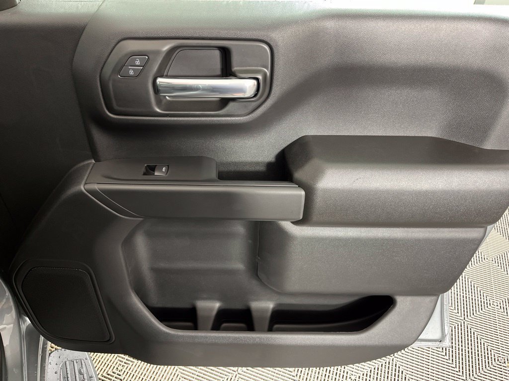 2026 Chevrolet Silverado 1500 Custom - Photo 9