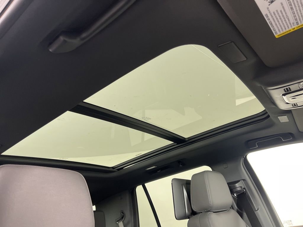 2026 Chevrolet Tahoe Z71 - Photo 13
