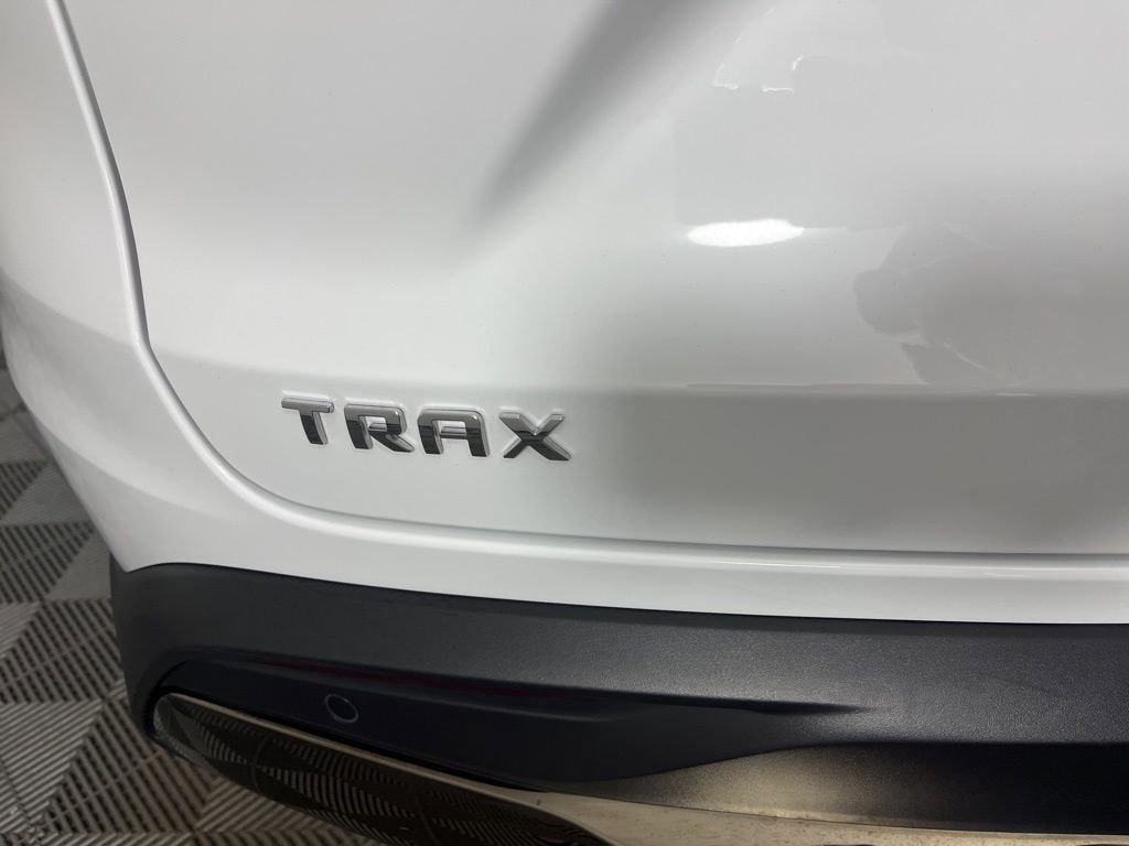 Certified 2025 Chevrolet Trax Activ SUV