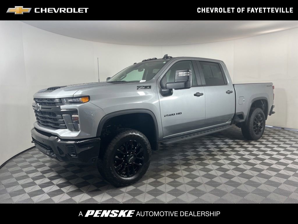 2026 Chevrolet Silverado HD Custom 4WD Crew Cab Standard Box's photo