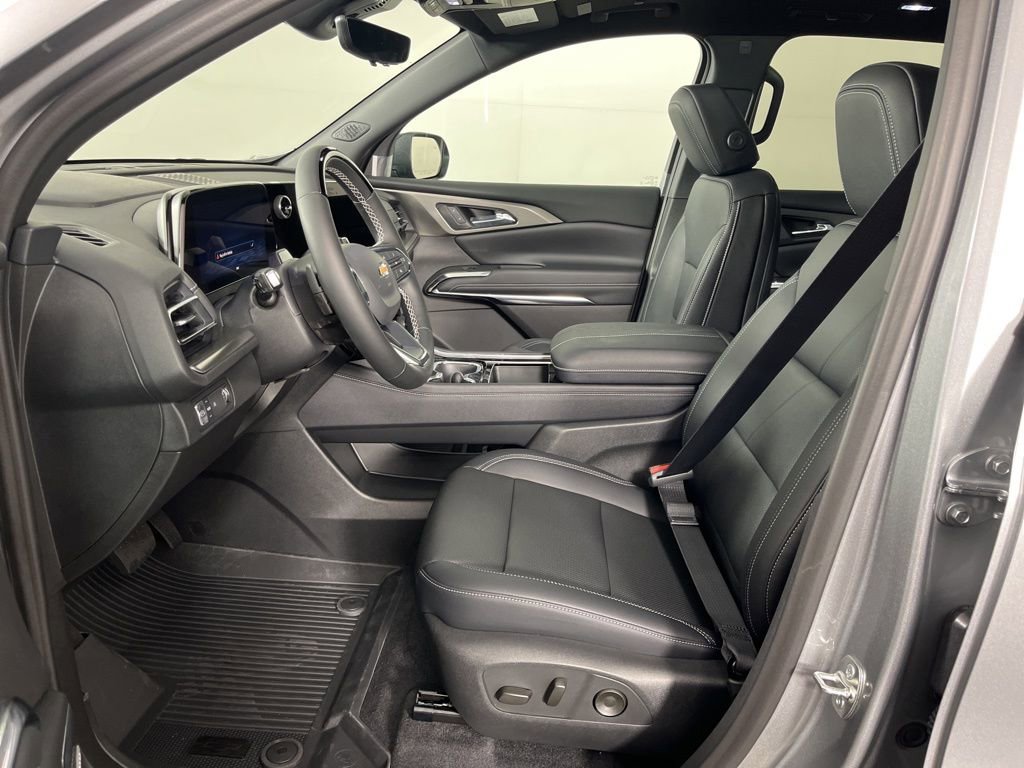 2026 Chevrolet Traverse LT - Photo 25