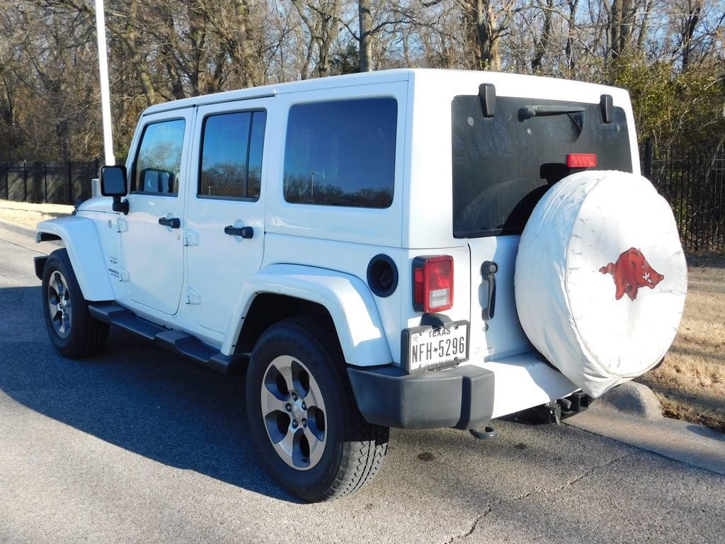 Used 2016 Jeep Wrangler Unlimited Sahara SUV
