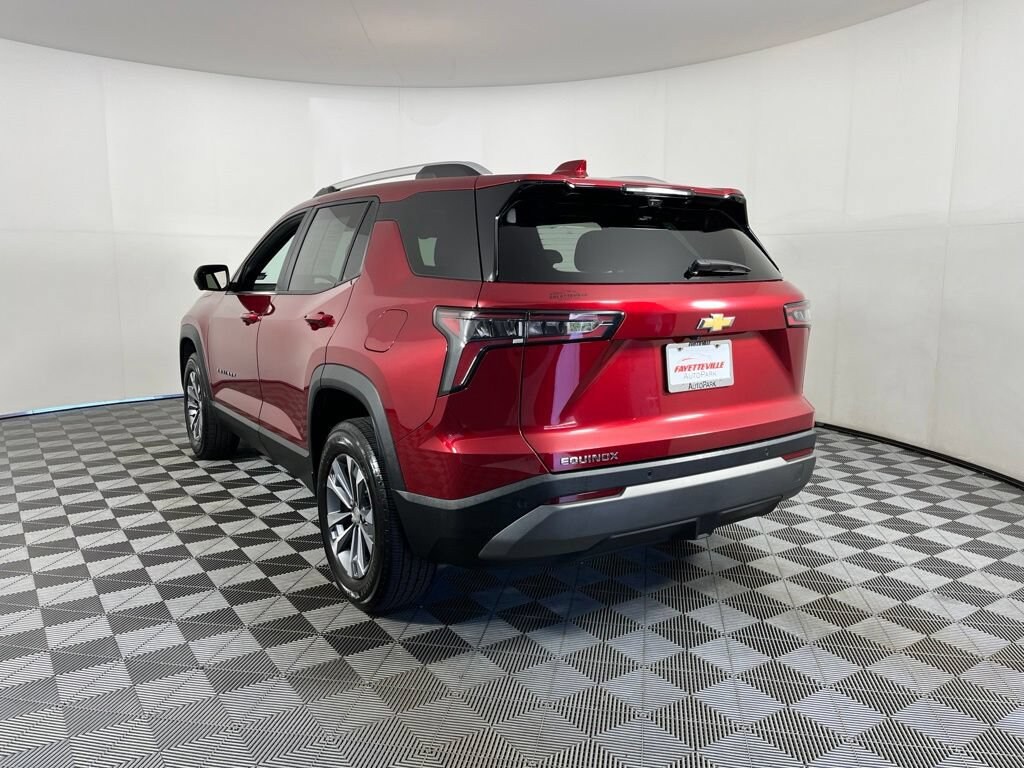 Used 2025 Chevrolet Equinox LT SUV
