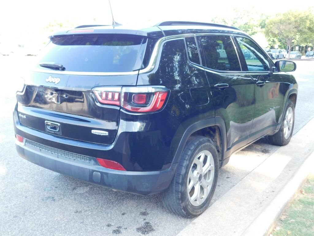 Used 2025 Jeep Compass Latitude SUV