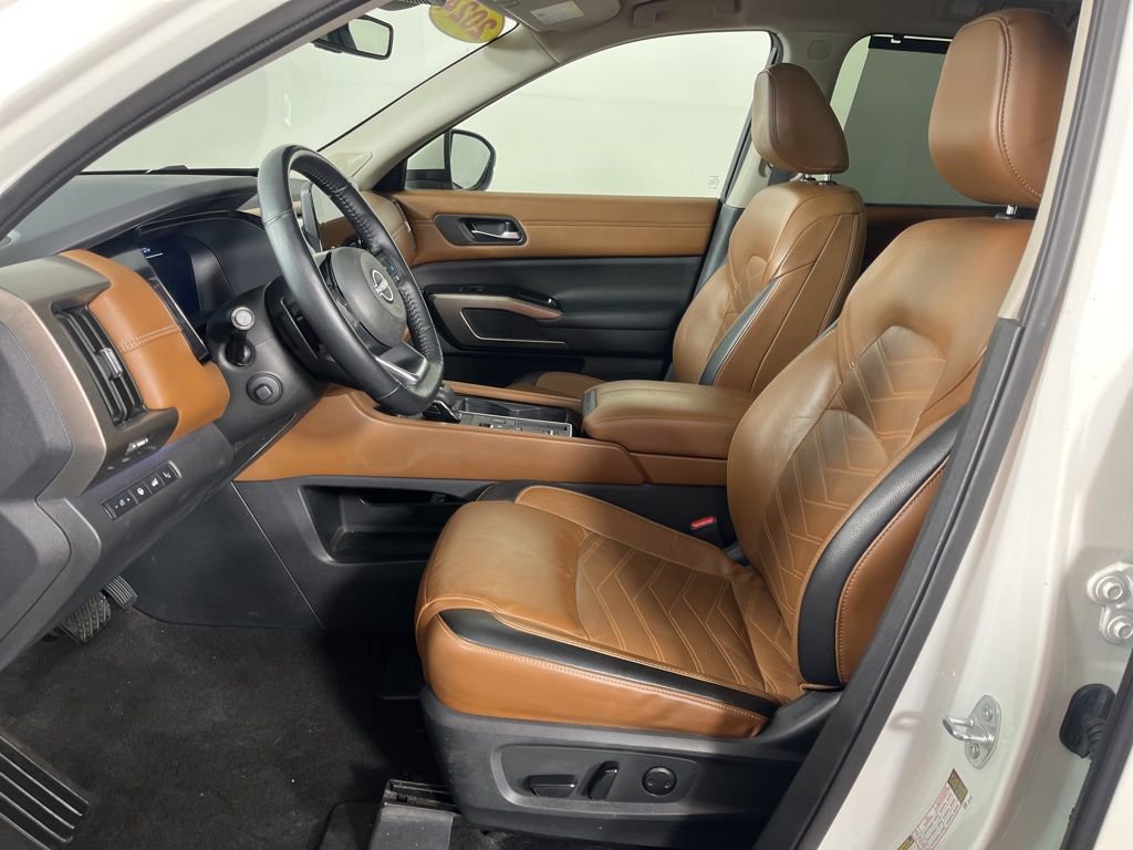 2024 Nissan Pathfinder Platinum - Photo 23