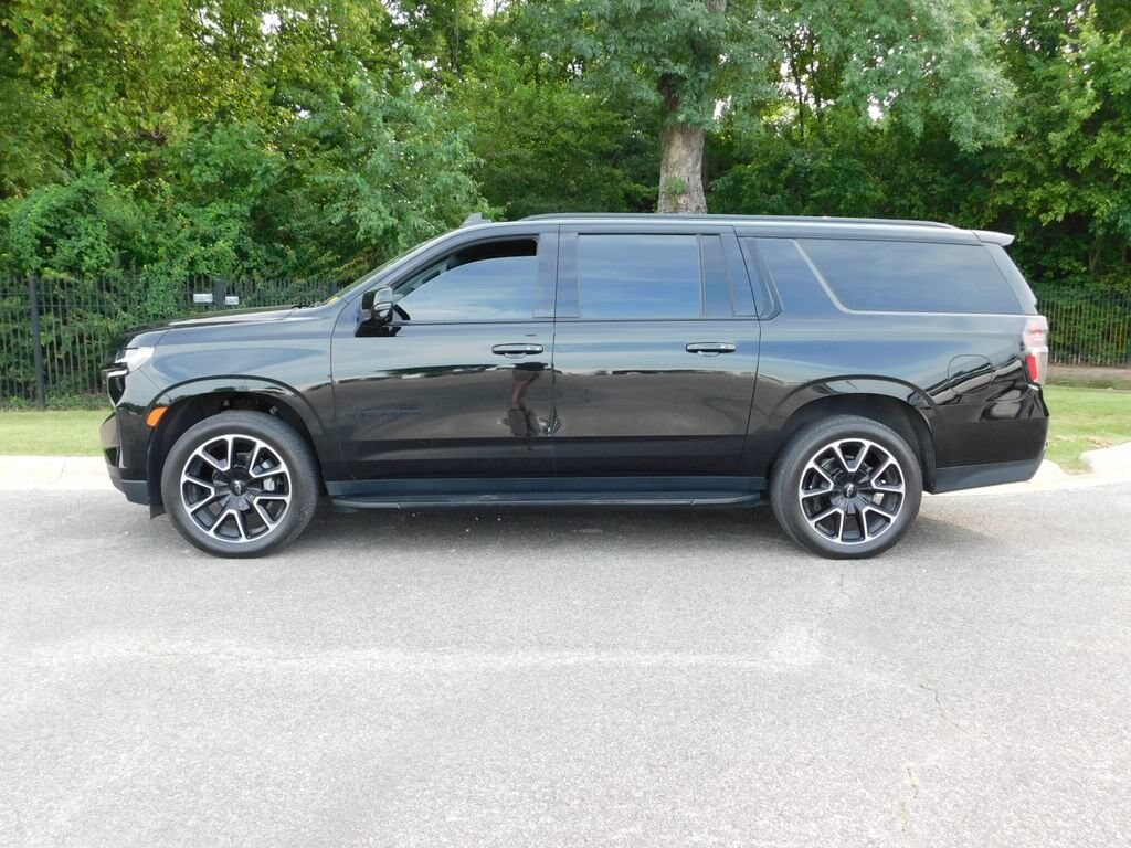 Used 2024 Chevrolet Suburban RST SUV