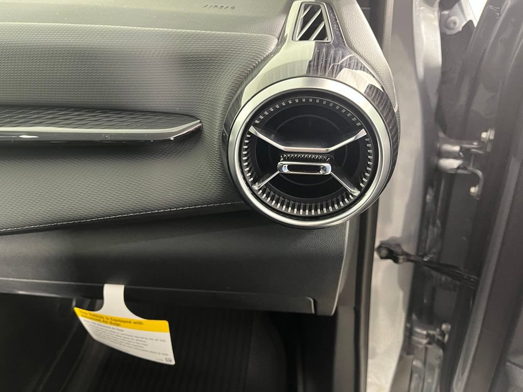 2027 Chevrolet Equinox LT - Photo 13