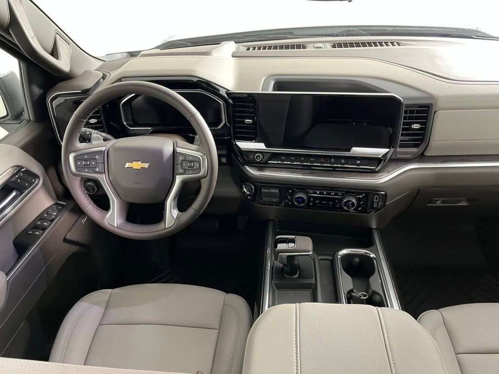 2026 Chevrolet Silverado 1500 LTZ - Photo 16