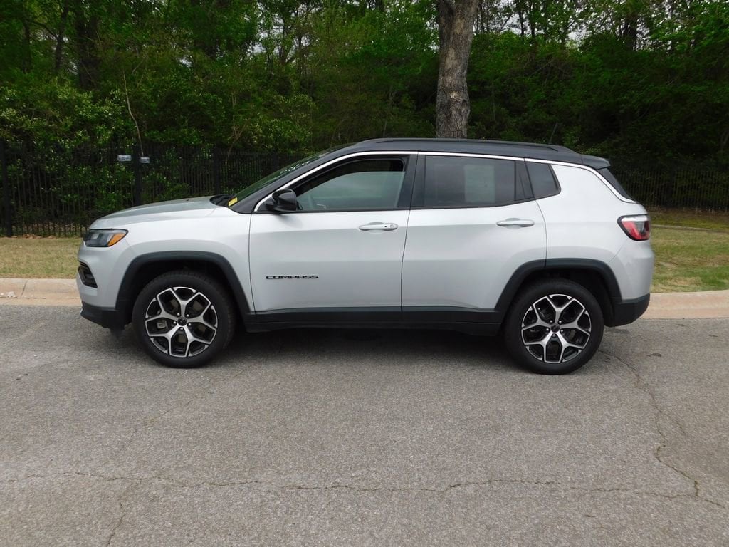 Used 2025 Jeep Compass Limited SUV