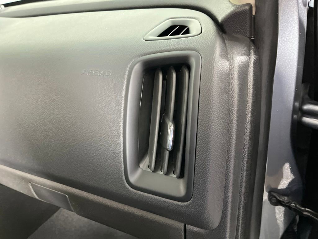 2022 Chevrolet Colorado LT - Photo 18