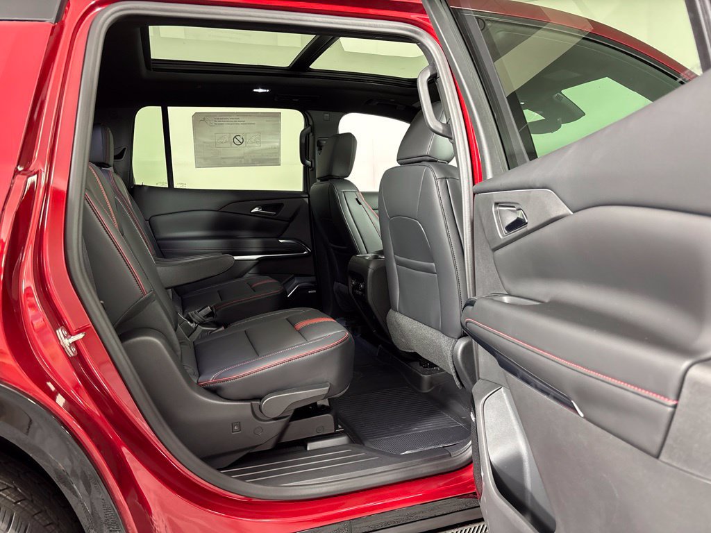 2027 Chevrolet Traverse RS - Photo 21