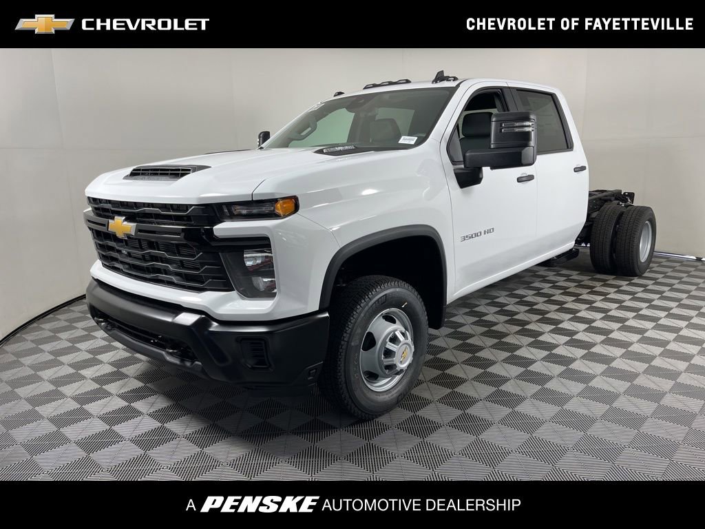 2026 Chevrolet Silverado 3500HD Work Truck's photo