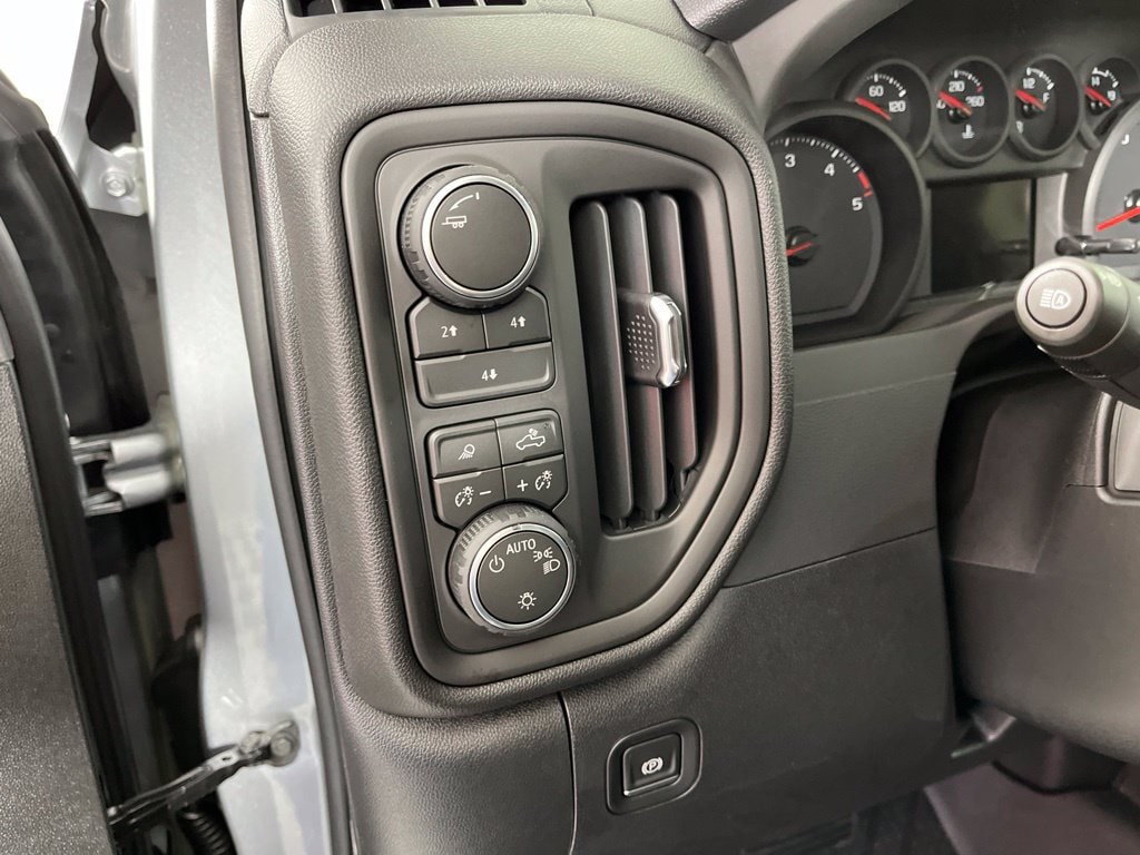 2026 Chevrolet Silverado 2500 HD Custom - Photo 29