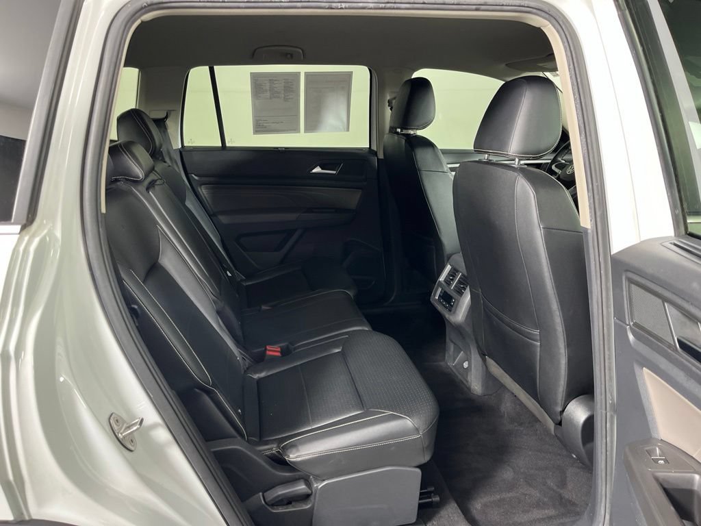2022 Volkswagen Atlas SE - Photo 12