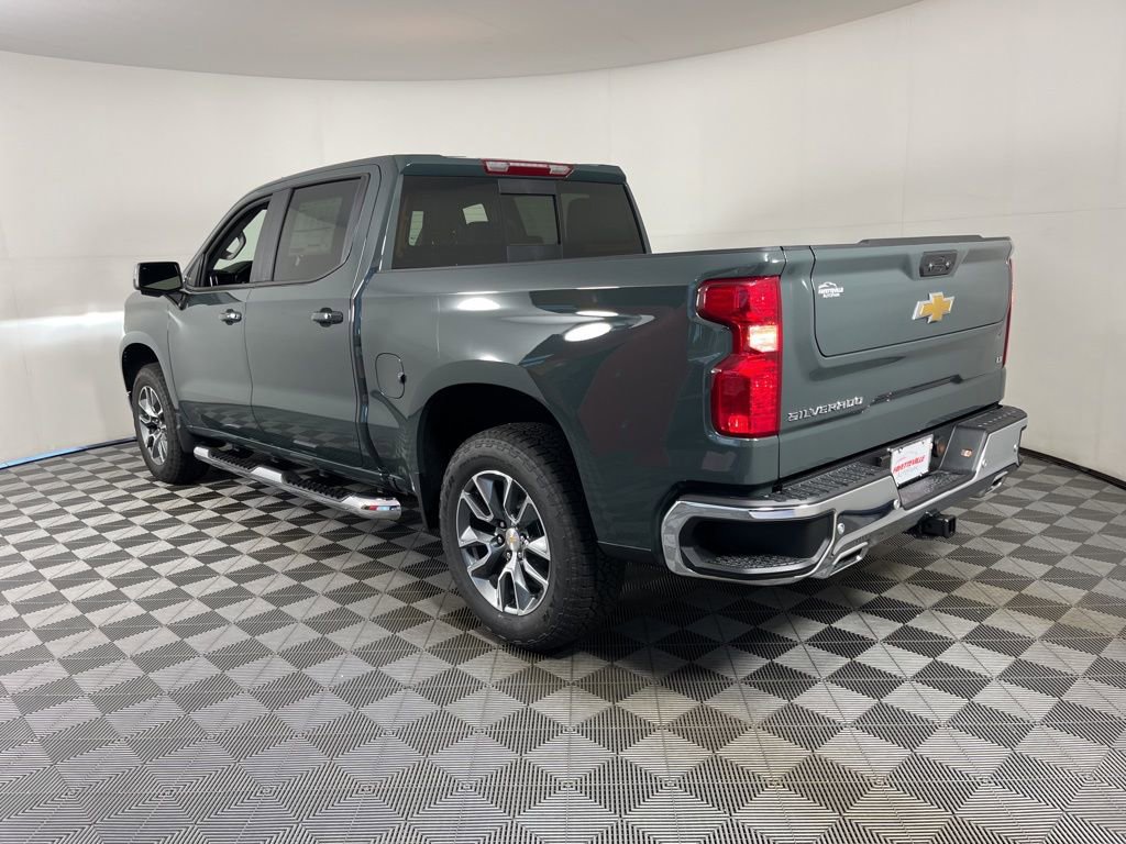2026 Chevrolet Silverado 1500 LT photo 3