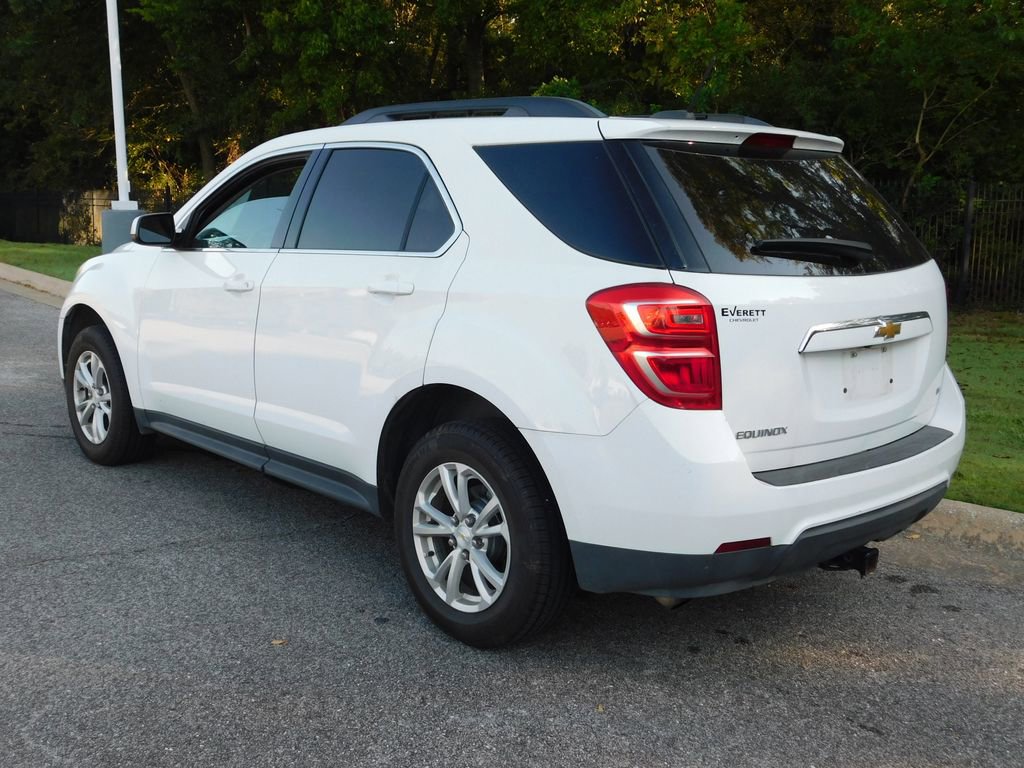 2017 Chevrolet Equinox LT photo 3