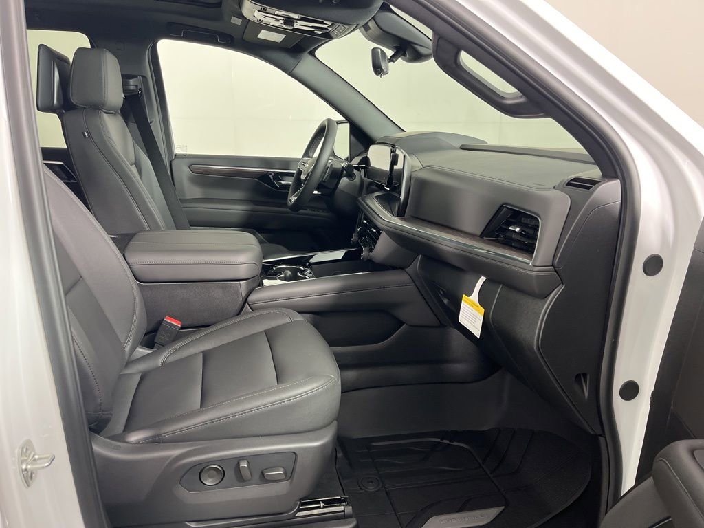 2026 Chevrolet Tahoe Z71 - Photo 9